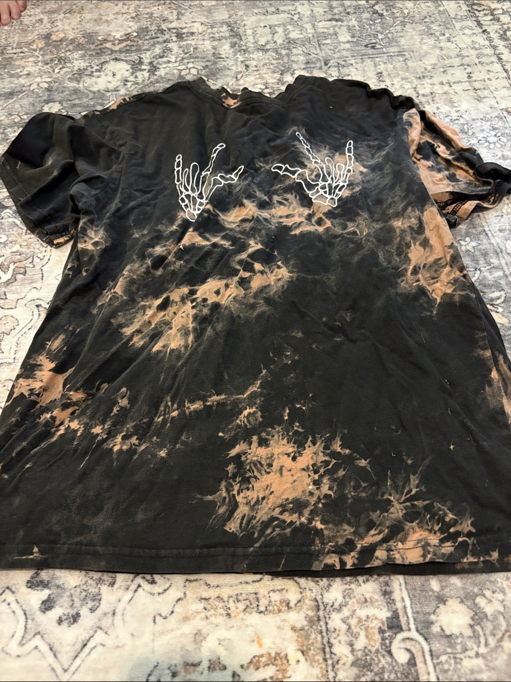 Amazon Black and Tan Bleached Short Sleeve Tee with Skeleton Hand Graphic